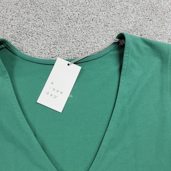 A New Day Womens Bodysuit XL Green V Neck Sleeveless Undershirt Stretch New - Picture 9 of 12